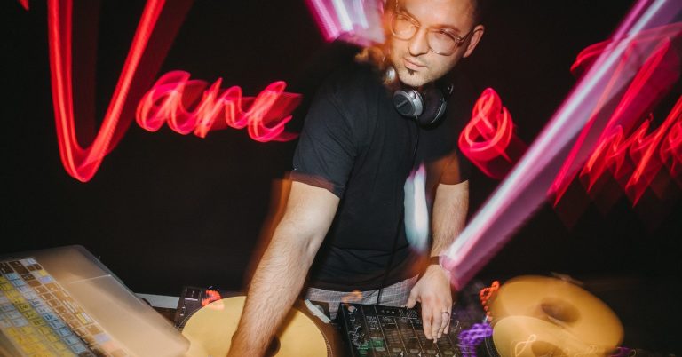 DJ Tash Club Deejay seit 2010, Mixed Music